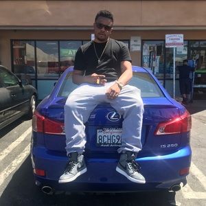 Meet your Posher, Kobie